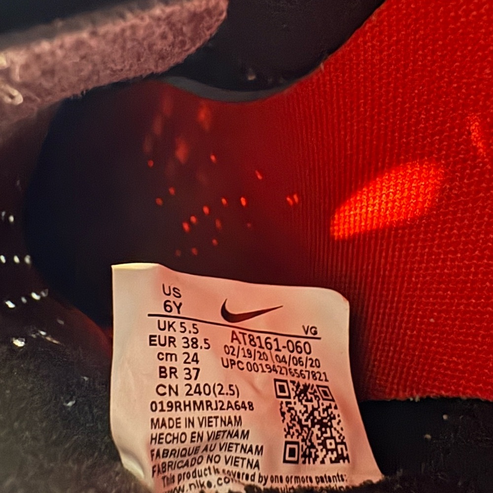 NIKE KIDS MERCURIAL VAPOR XIII 
Black and Red - Picture 5 of 7